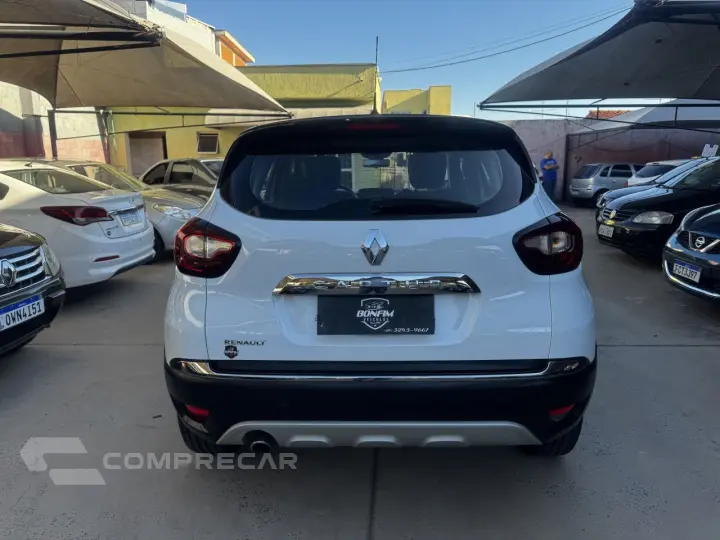Captur 1.6 16V 4P FLEX SCE INTENSE X-TRONIC CVT