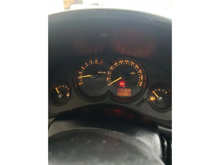 CLASSIC 1.0 MPFI LS 8V FLEX 4P MANUAL