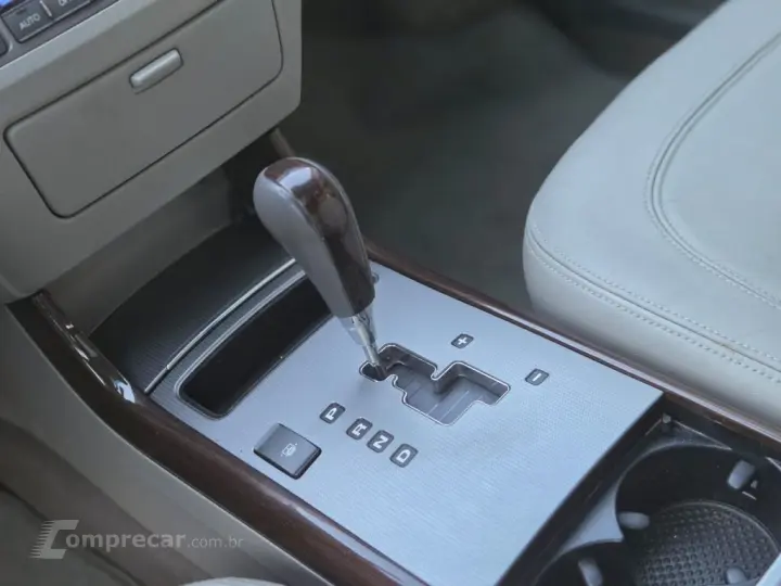 AZERA GLS 3.3 V6 24V 4p Aut.