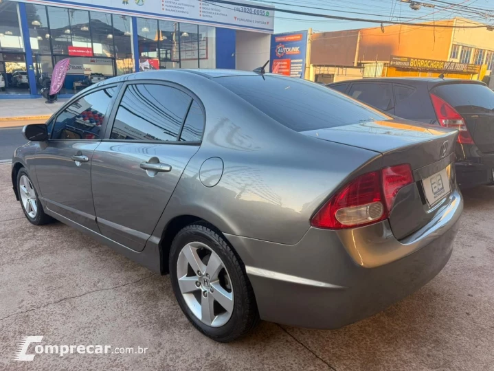 Civic Sedan LXS 1.8 Flex 16V