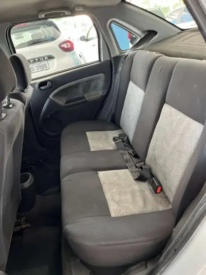 FIESTA 1.6 SE Sedan 16V