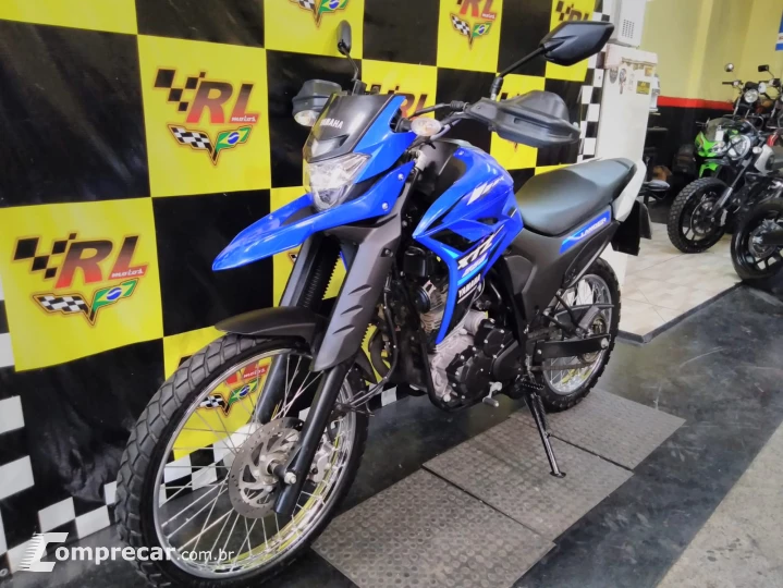 XTZ 250 Lander