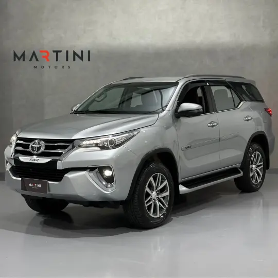 Hilux SW4 SRX 4x4 2.8 7 LUGARES TDI 16V Diesel Aut.