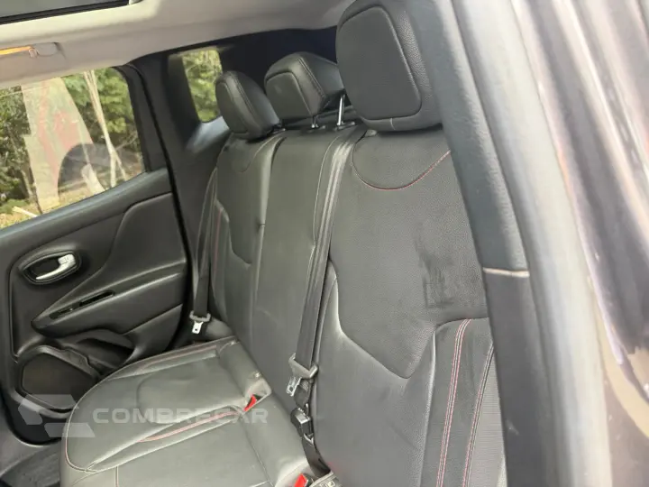 RENEGADE 1.3 T270 Turbo Trailhawk 4X4
