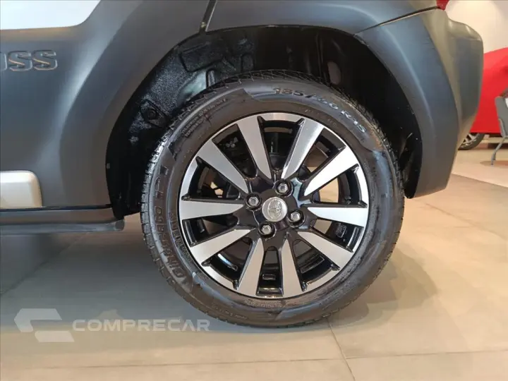 ETIOS CROSS 1.5 16V FLEX 4P AUTOMÁTICO