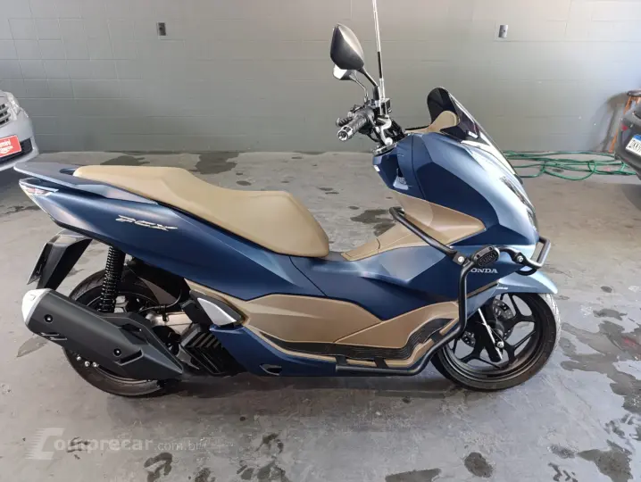 PCX 160 DLX