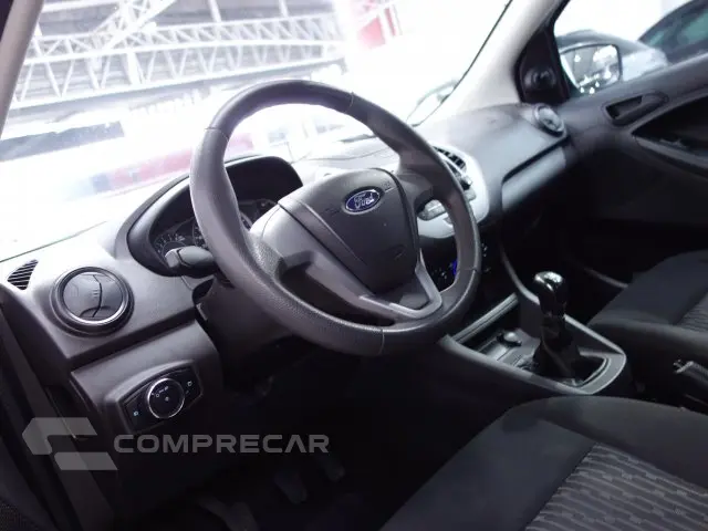 KA + - 1.0 TI-VCT SE PLUS SEDAN MANUAL