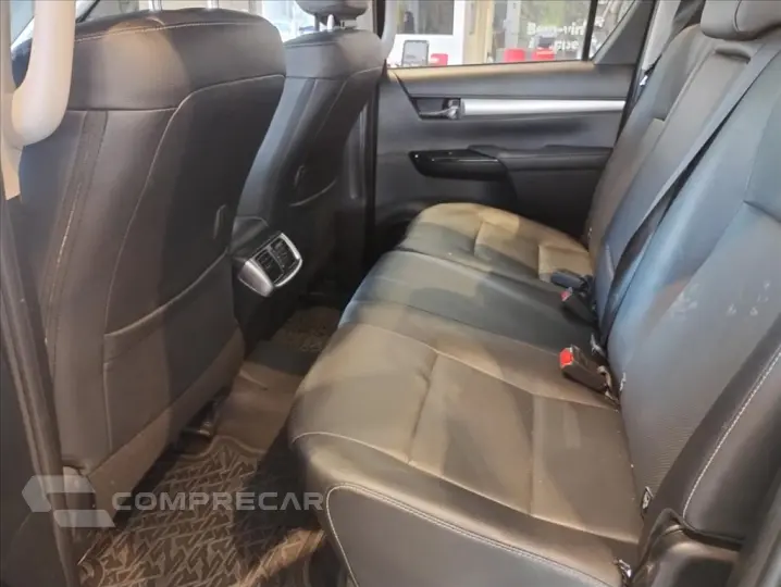 HILUX 2.8 D-4D TURBO DIESEL CD SRX 4X4 AUTOMÁTICO