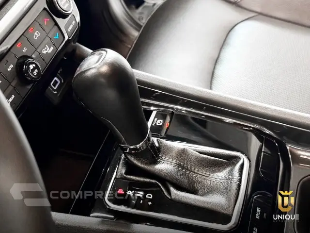 COMPASS - 1.3 T270 TURBO LONGITUDE AT6
