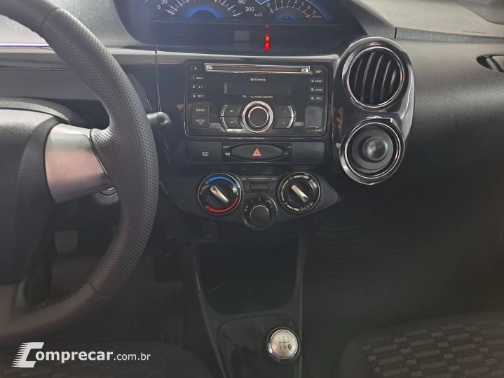 ETIOS XLS Sedan 1.5 Flex 16V 4p Mec.