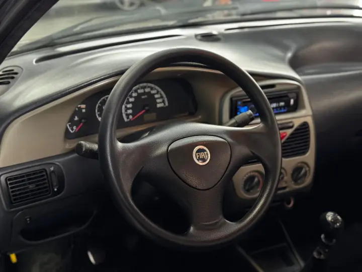 Palio ELX 1.0 Fire/30 Anos F. Flex 8V 4p