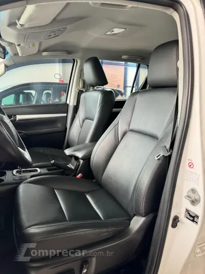 Hilux CD SRX 4x4 2.8 TDI 16V Diesel Aut.