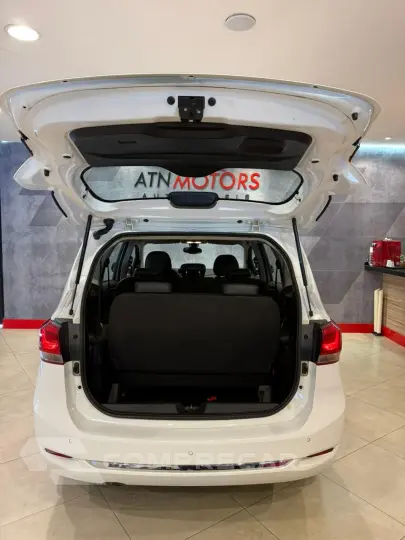 Spin 1.8 4P FLEX PREMIER 7 LUGARES AUTOMÁTICO