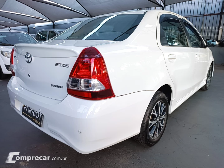 ETIOS 1.5 Platinum Sedan 16V