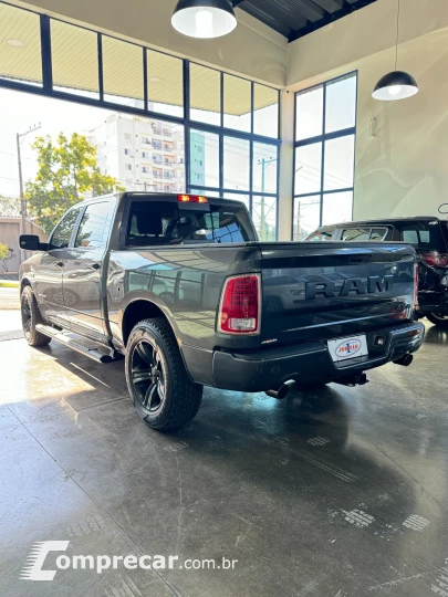CLASSIC LARAMIE 5.7 CD V8 4X4 Aut.