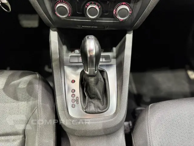 JETTA - 2.0 COMFORTLINE 4P MANUAL