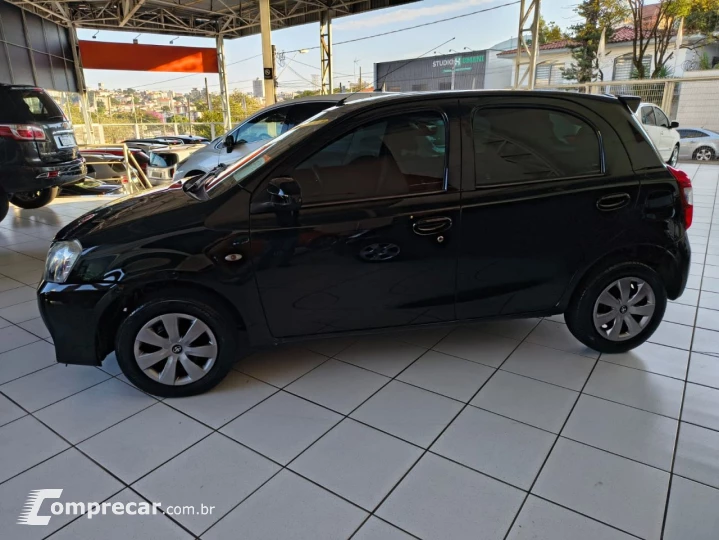 Etios Hatch 1.3 16V 4P FLEX X