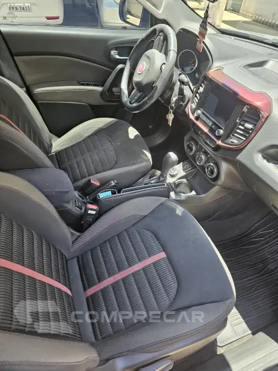 TORO 2.0 16V Turbo Freedom 4WD AT9
