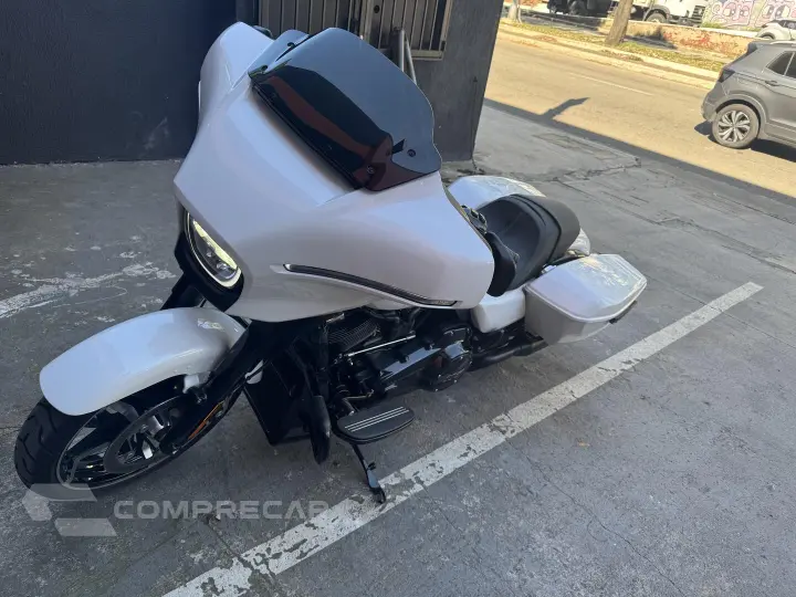 STREET GLIDE ESPECIAL