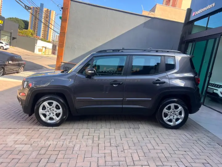 Renegade Sport T270 1.3 TB 4x2 Flex Aut.