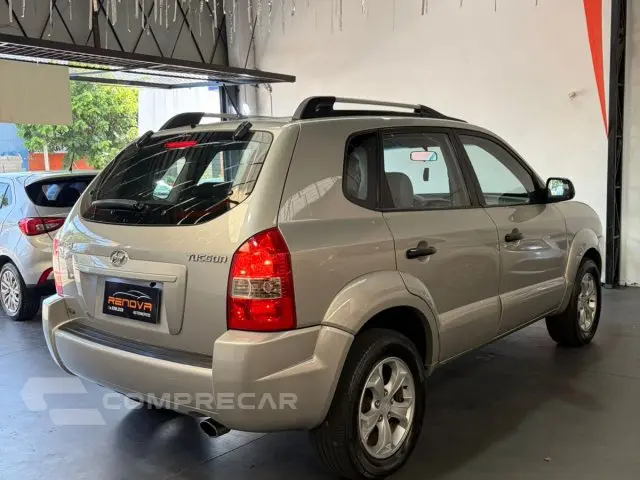 TUCSON - 2.0 MPFI GL 16V 142CV 2WD 4P AUTOMÁTICO