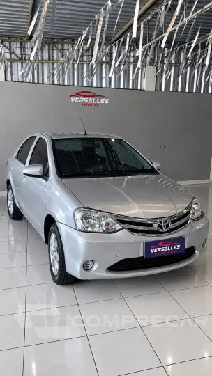 ETIOS SEDAN - 1.5 XS