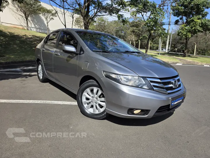 CITY 1.5 LX Sedan 16V