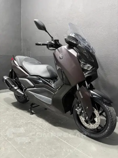 XMAX 300 ABS CONNECTED
