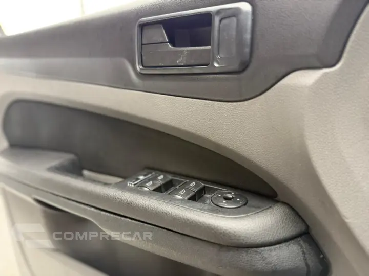 FOCUS 1.6 GLX 8V FLEX 4P MANUAL