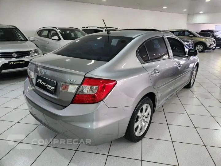 Civic 1.8 16V 4P EXS AUTOMÁTICO
