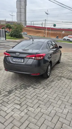 YARIS 1.5 16V Sedan XS Connect