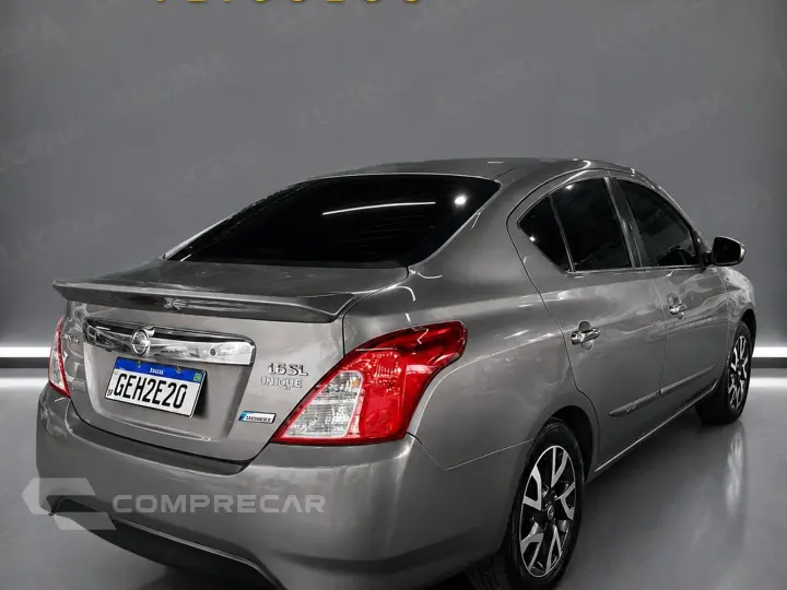 Versa 1.6 16V Flexstart Unique 4P Xtronic