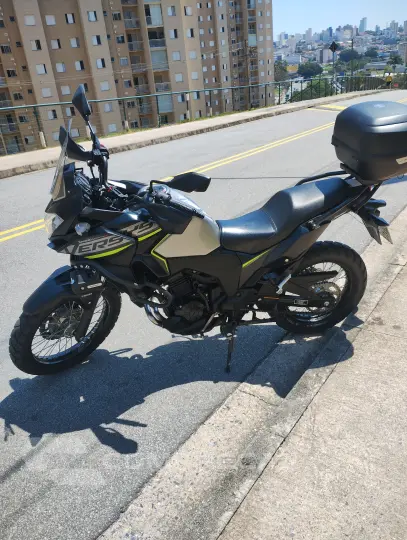 Versys 300