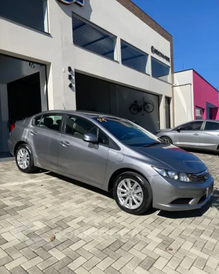 Civic Sedan LXS 1.8/1.8 Flex 16V Aut. 4p