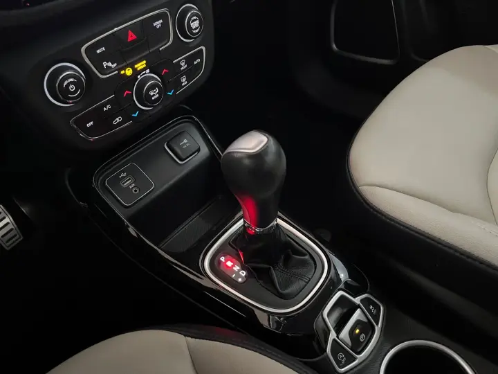 COMPASS 2.0 16V Limited