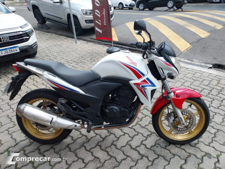 CB300R