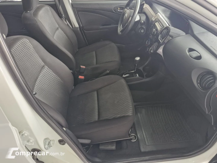 Etios Hatch 1.3 16V 4P FLEX X AUTOMÁTICO