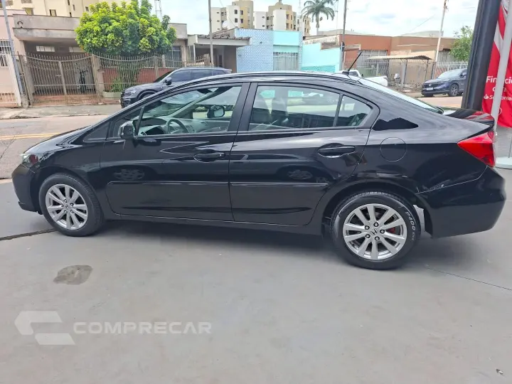 Civic 1.8 Lxs 16V Flex 4P Automático