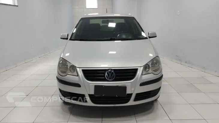 POLO SEDAN 1.6 MI 8V