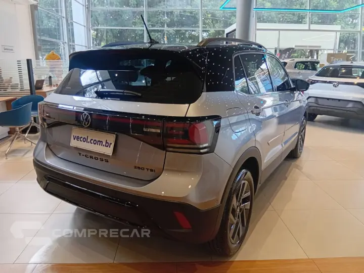 T-Cross 1.4 4P 250 TSI FLEX HIGHLINE AUTOMÁTICO