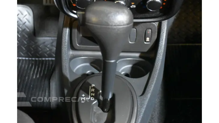 DUSTER - 2.0 DYNAMIQUE 4X2 16V 4P AUTOMÁTICO