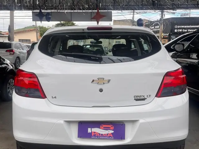 ONIX - 1.4 MPFI LT 8V 4P MANUAL