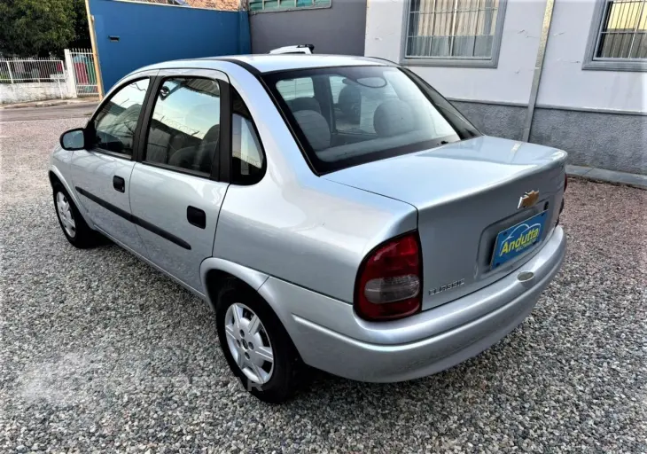 Classic Sedan 1.0 4P VHCE FLEX LS