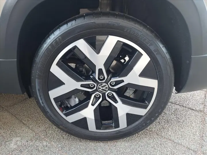 TAOS 1.4 250 TSI TOTAL FLEX HIGHLINE AUTOMÁTICO