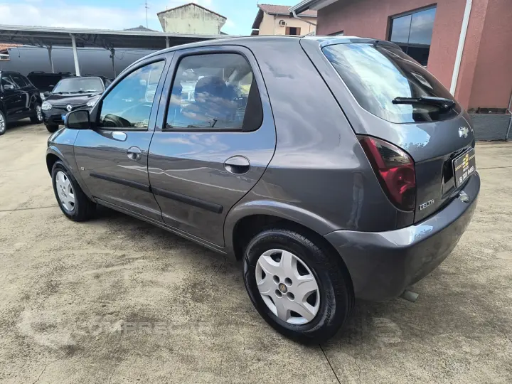 CELTA 1.0 MPFI LT 8V