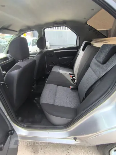 LOGAN Expression Hi-Flex 1.6 8V 4p