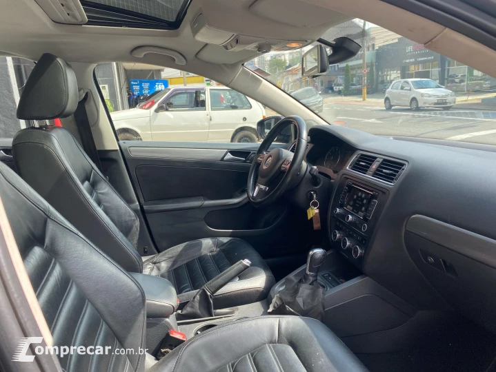 JETTA 2.0 TSI Highline 211cv