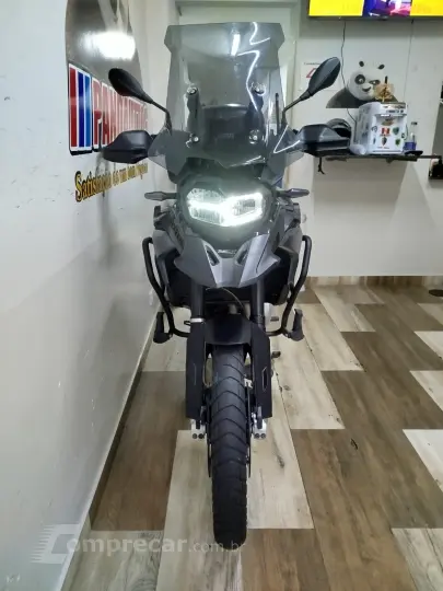 F850 GS TRIPLE BLACK