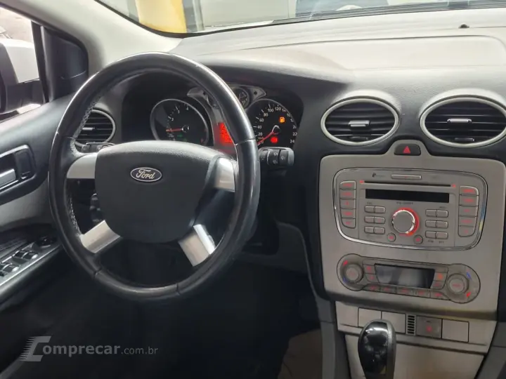 Focus Sedan 2.0 16V/2.0 16V Flex 4p Aut.