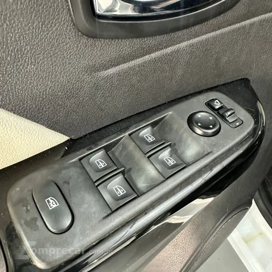 CAPTUR Intense 1.6 16V Flex 5p Aut.